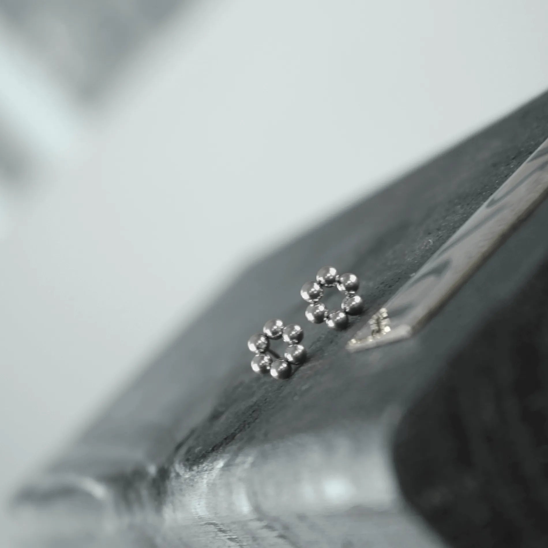 Passion Waterproof Circle Ball Earring Silver Plating - NordicDeals