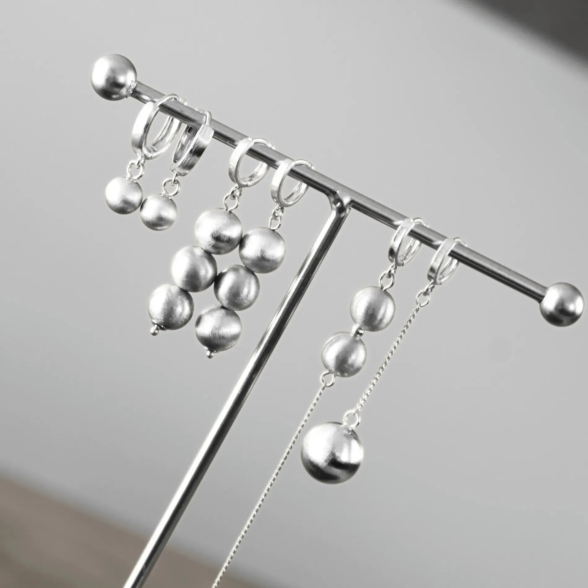 Tabitha Long 3 Ball Earring Silver Plating - NordicDeals