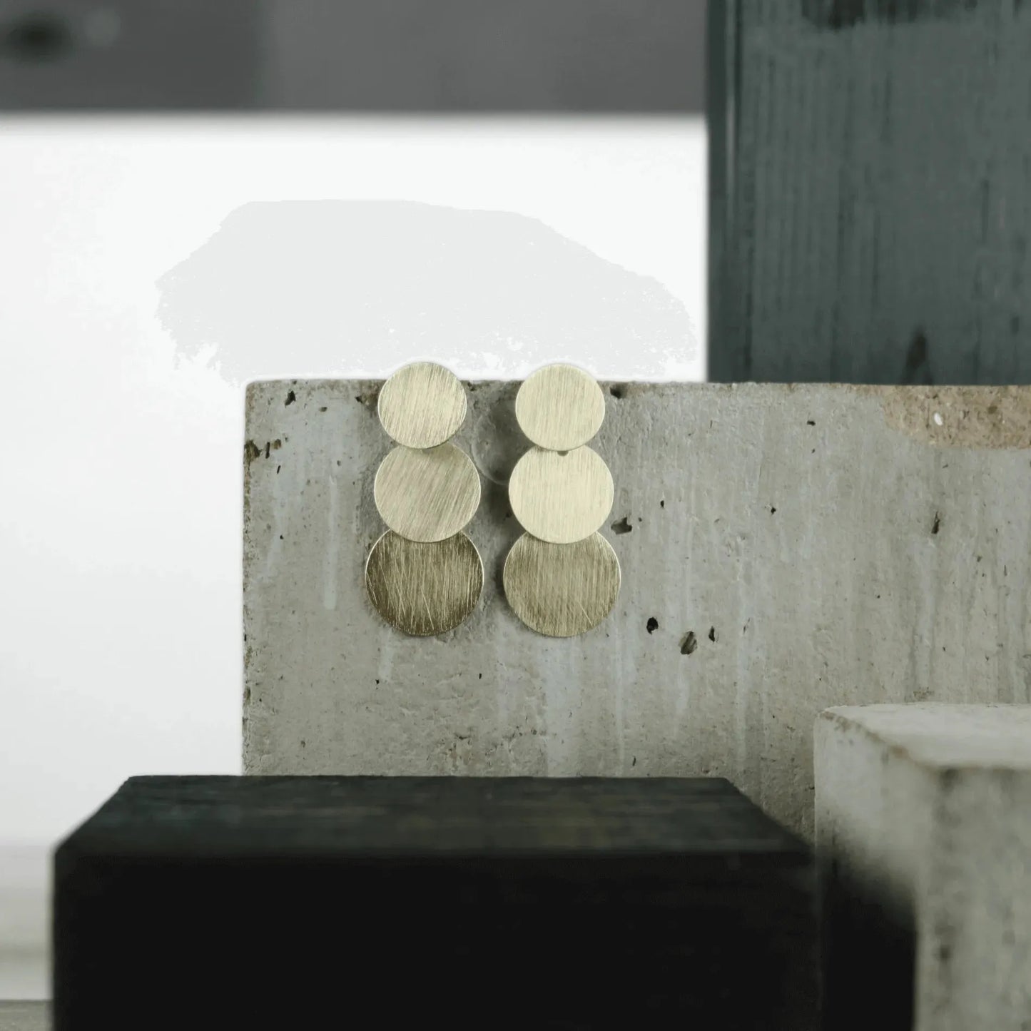 Tara Multi Dot Earring Gold Plating - NordicDeals