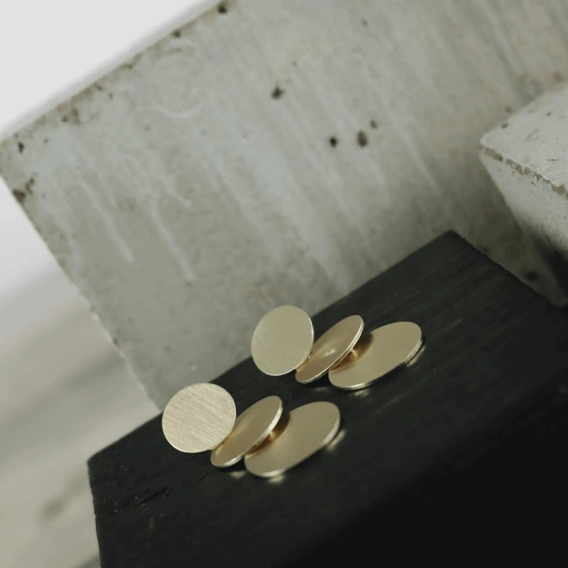 Tara Multi Dot Earring Gold Plating - NordicDeals