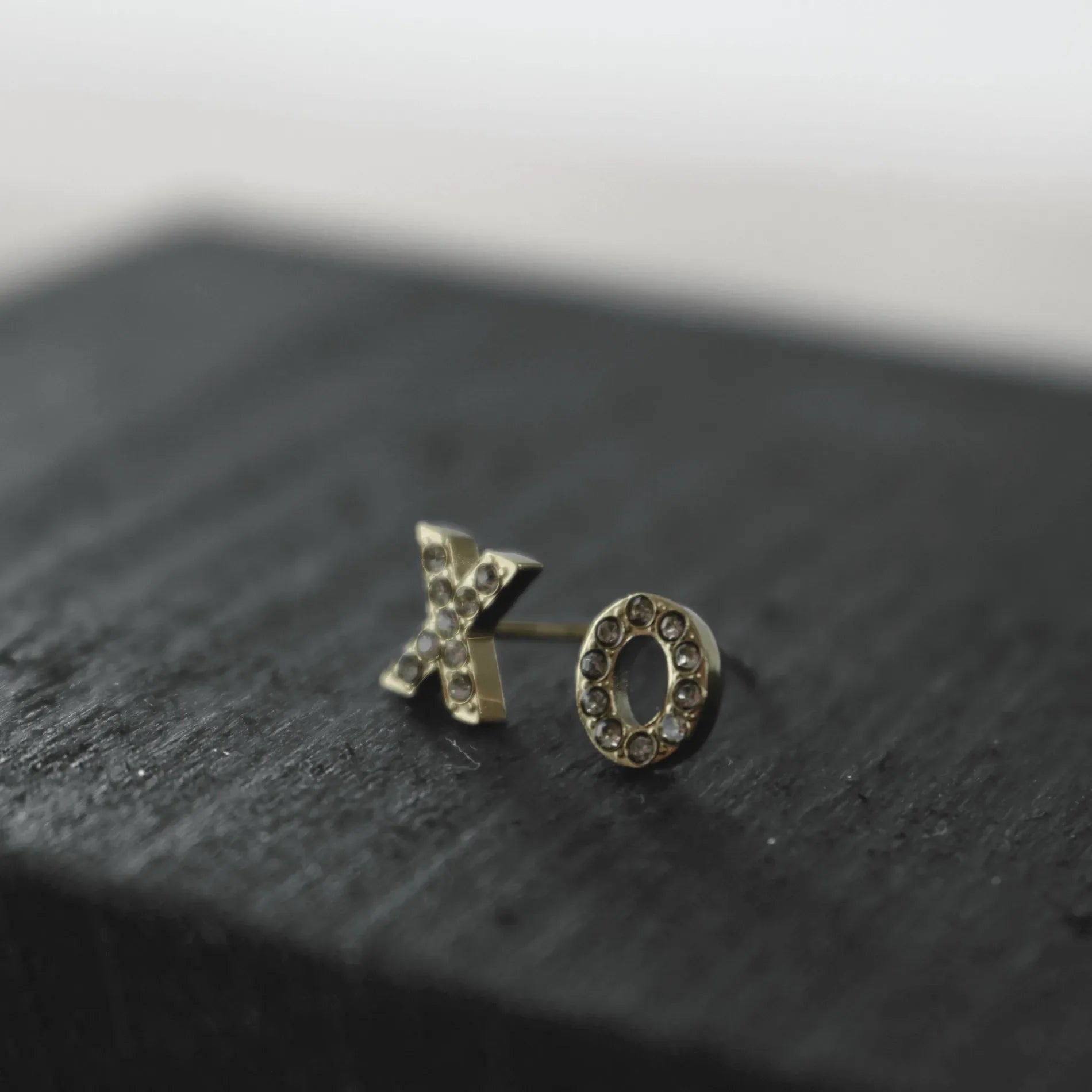 Joy Waterproof Clear CZ OO Post Earrings 18K Gold Plating - NordicDeals