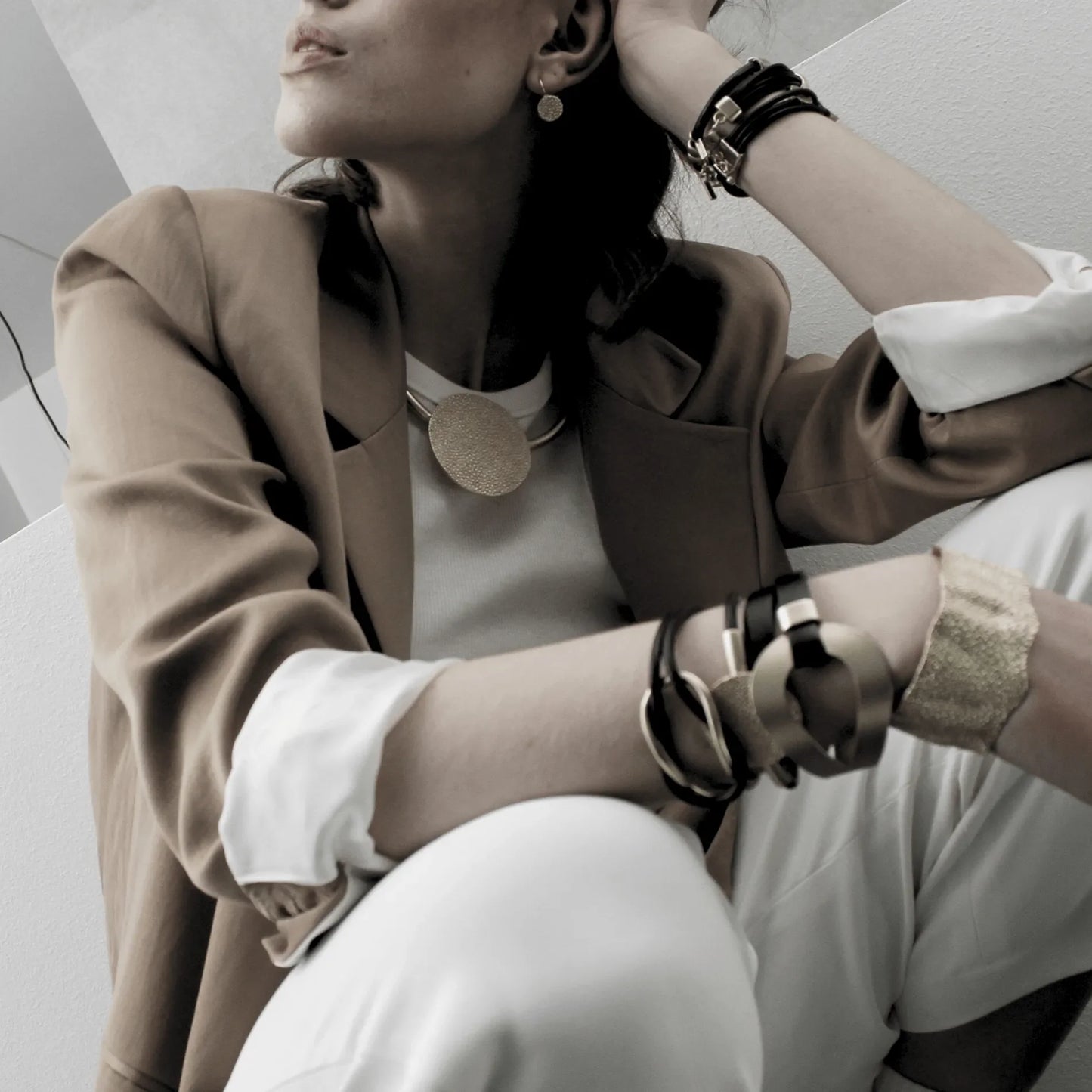 Nostalgia Diagonal Leather Bracelet Silver Plating - NordicDeals