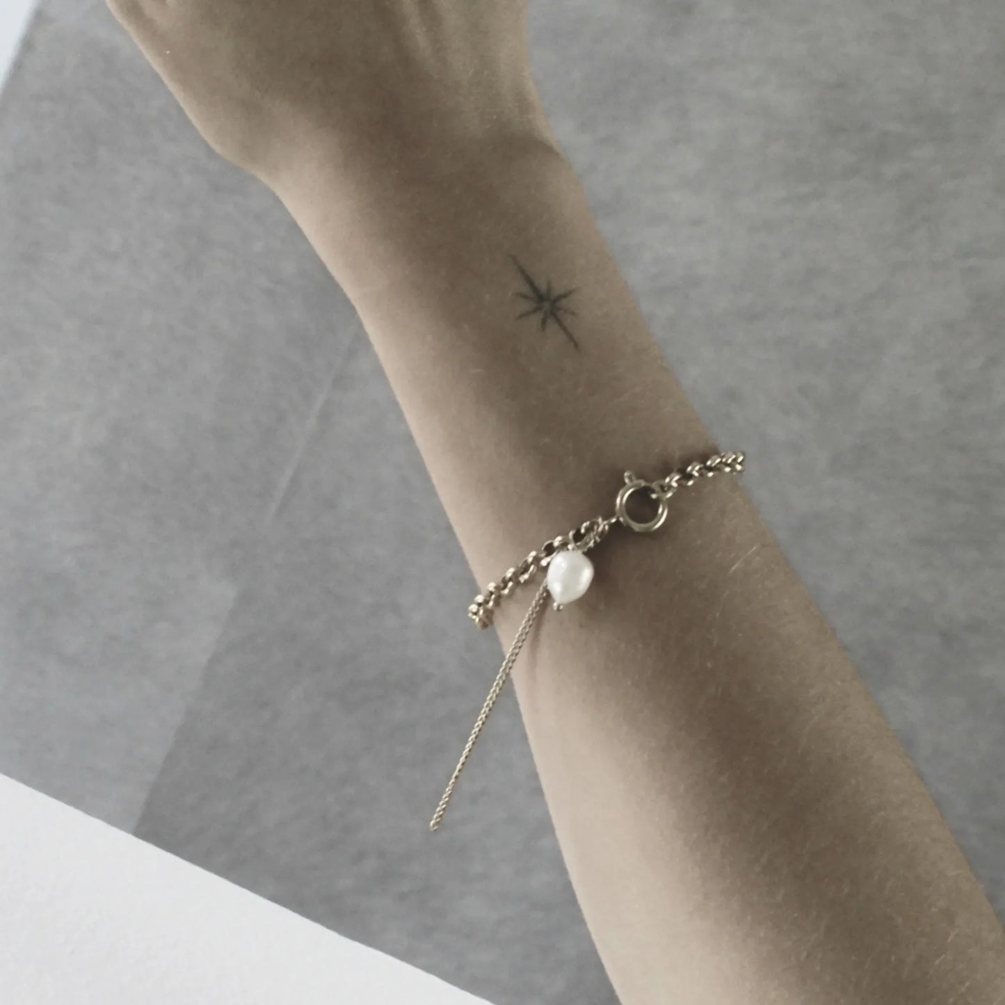 Joy Waterproof Link Pearl Bracelet 18K Gold Plating - NordicDeals