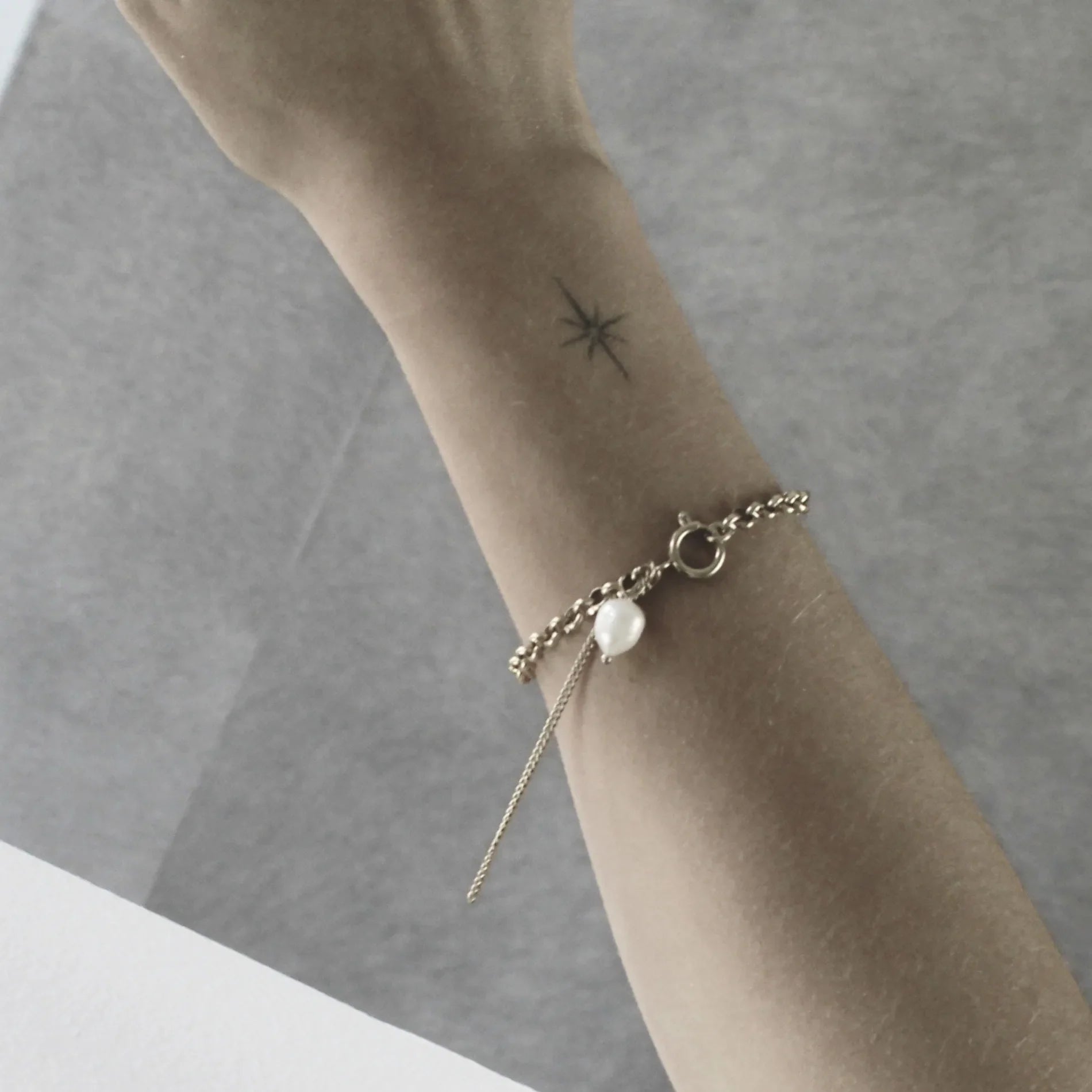 Joy Waterproof Link Pearl Bracelet 18K Gold Plating - NordicDeals