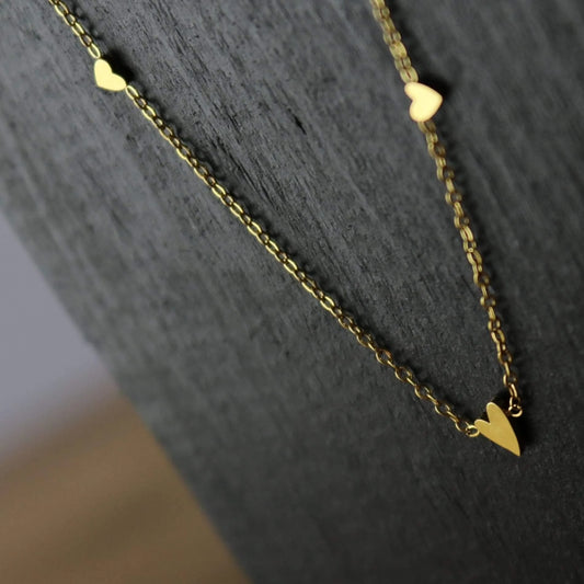Love Waterproof 3 Mini Heart Necklace 18K Gold Plating - NordicDeals